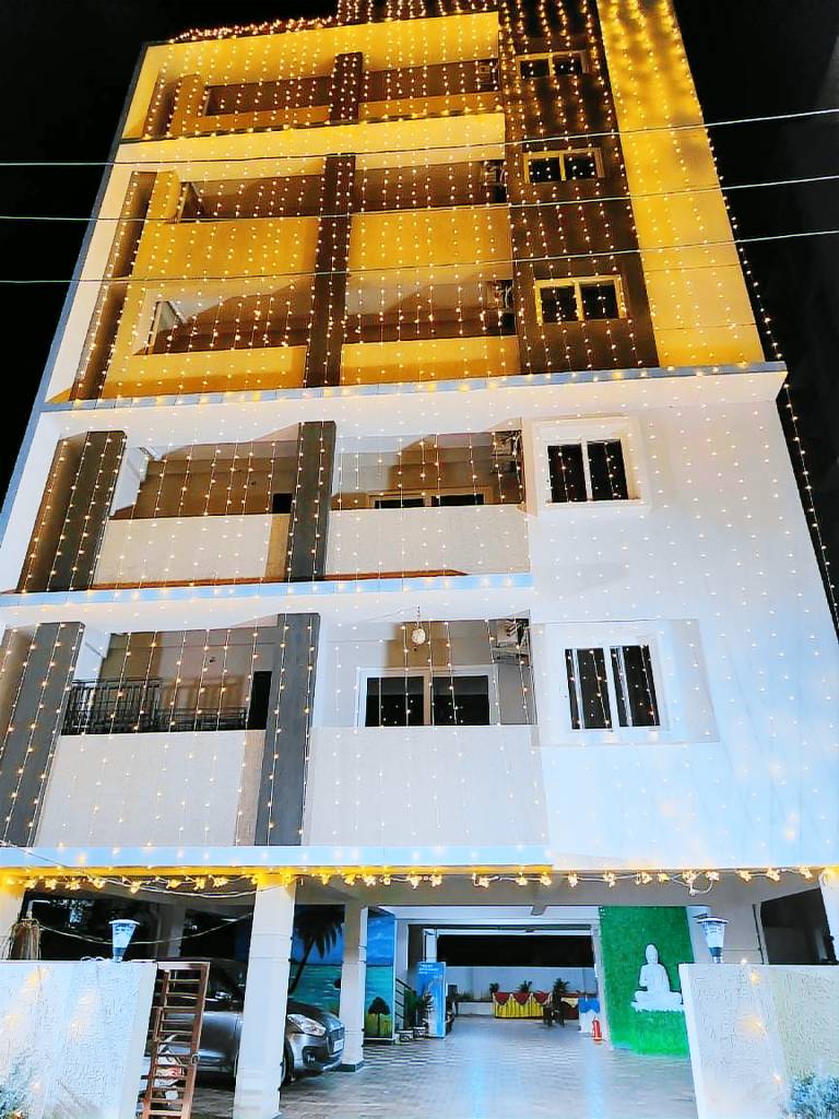 Hotel Golden Arrow in Visakhapatnam