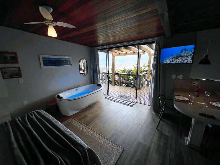 Serpens com Banheira Bangal&ocirc; 5 Ibiraquera