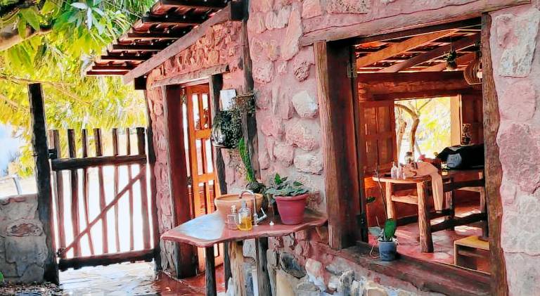 Lodge with garden — photo 4