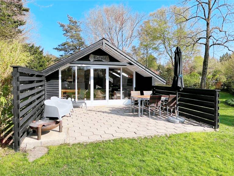 Fully equipped house with patio & barbecue | Beach nearby | Pets allowed in Grenaa