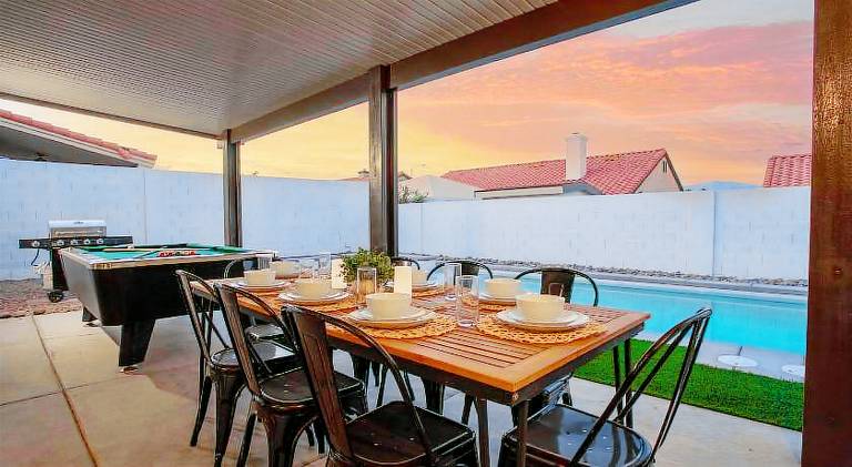Vacation home with pool & hot tub — photo 4