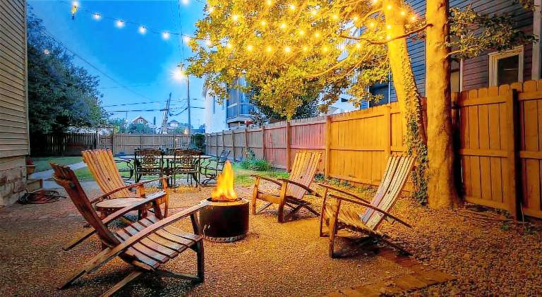6br New Orleans Speakeasy Hot Tub & Playground — photo 5