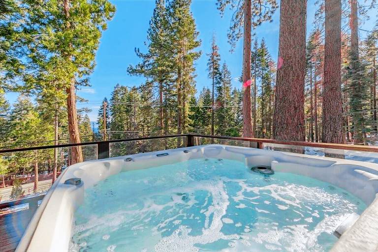 House  Tahoe City