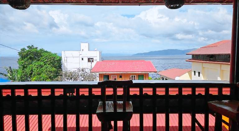 Aloha Aina Dive Resort A-Frame with Sea View — photo 3