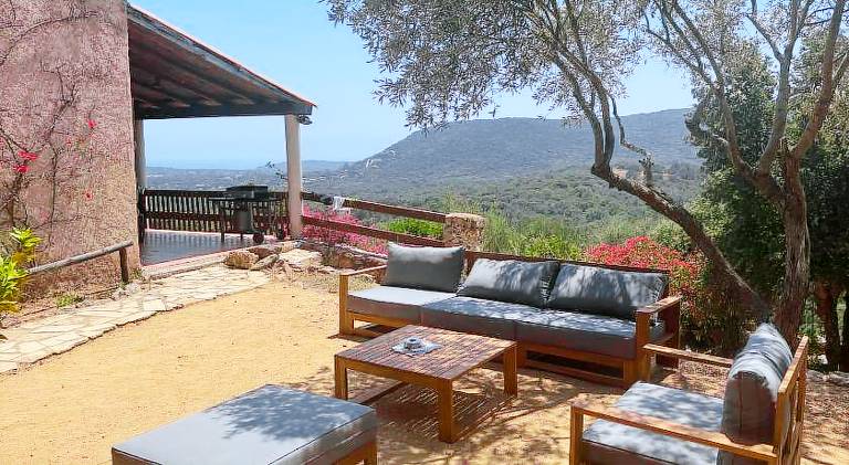 Villa with pool — photo 5