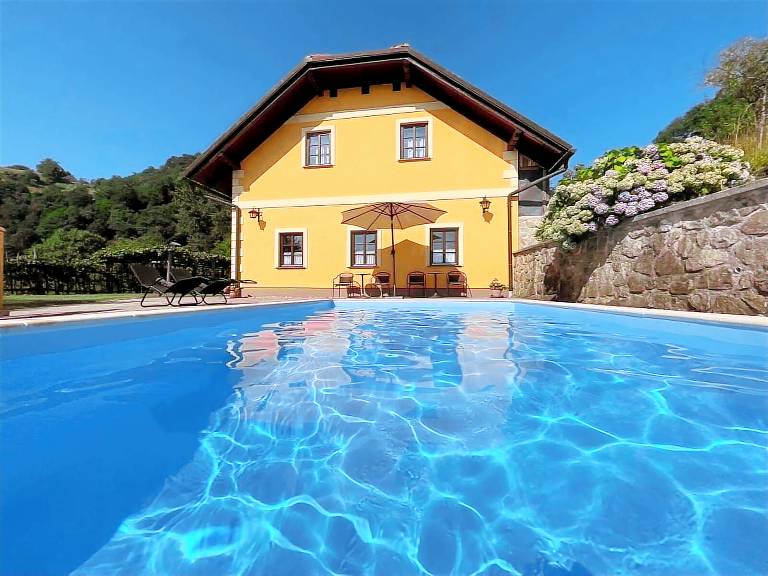 Villa Donačka Gora