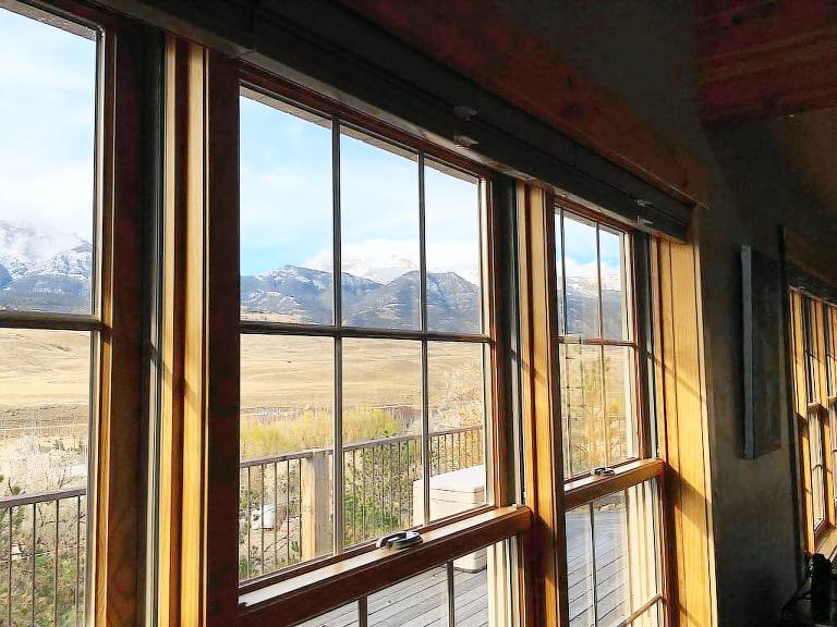 Gardiner, MT Vacation Rentals From $83 | Hometogo