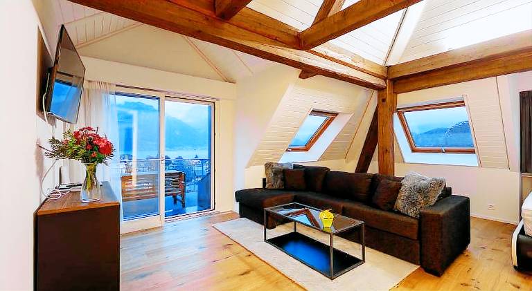 Serviced apartment with terrace | Dogs allowed — photo 2