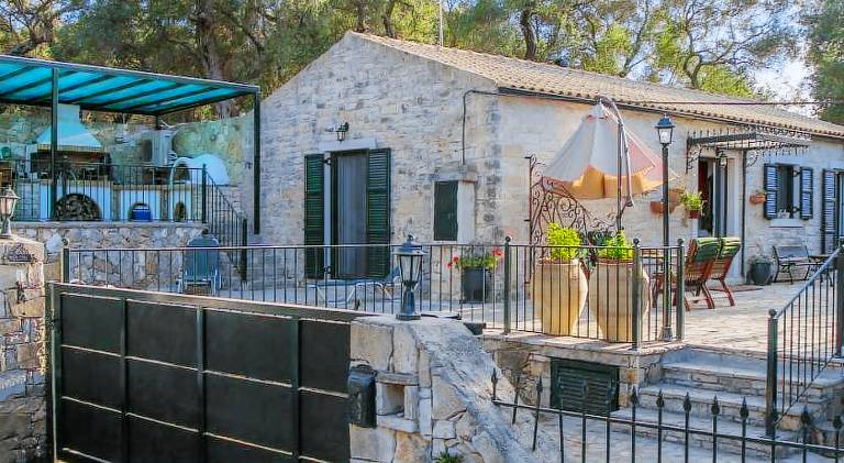 Beautiful house with terrace, garden & grill | Suitable for remote work | Dogs allowed — photo 5