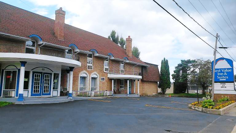 Best Value Inn & Suites in Parry Sound, ON