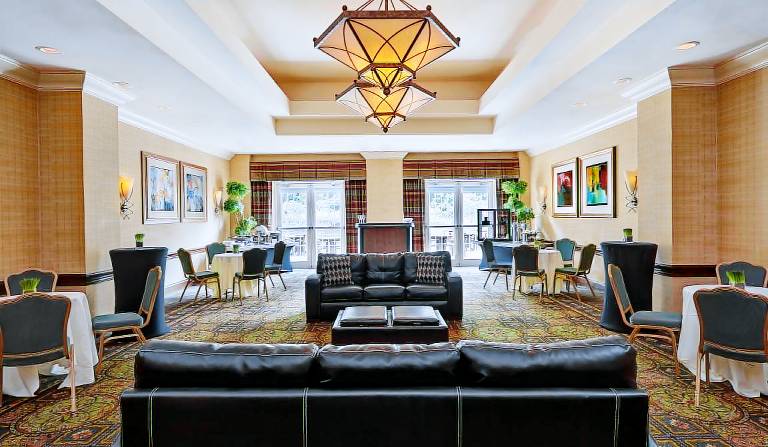 Embassy Suites by Hilton Parsippany — photo 3