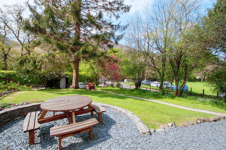 Child-friendly lovely cottage with yard | Pet-friendly — photo 3