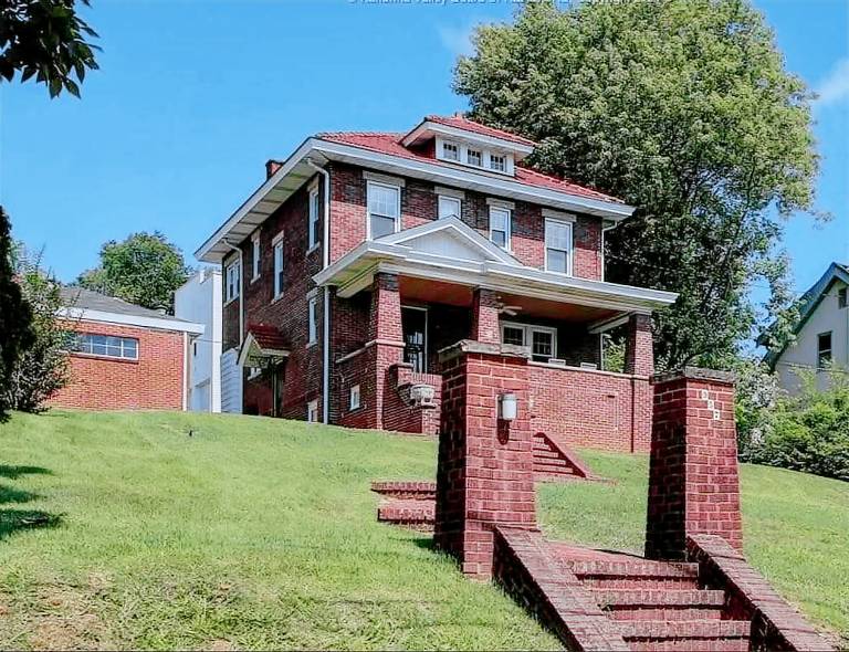 House  Charleston