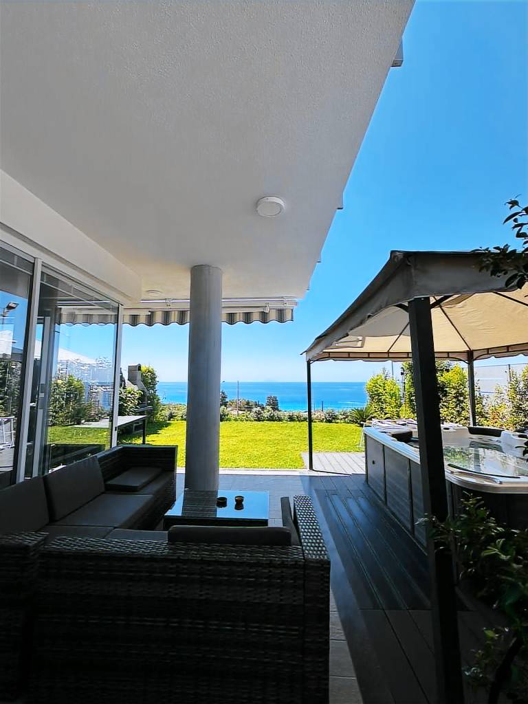Children-friendly nice villa with patio, hot tub & BBQ | Nature view | Pet-friendly — photo 2