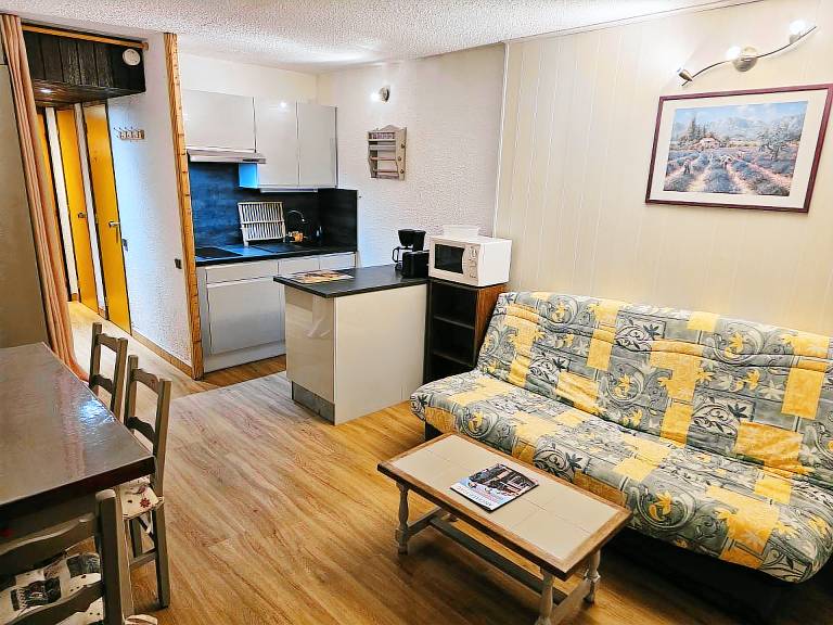 Family-friendly apartment | Mountain view | Next to the ski | Pets are welcome — photo 2