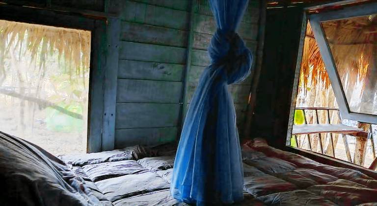 Black sand Gypsea Home Little Bay Kohchang Ranong — photo 2