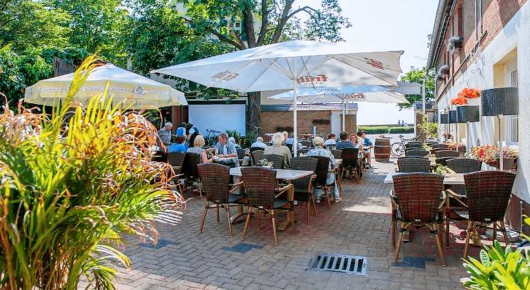 Hotel & Restaurant Zum Vater Rhein — photo 3