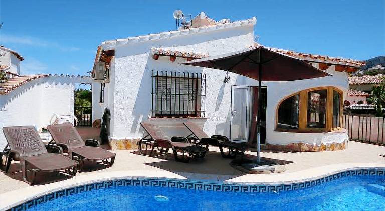 Vacation home with pool | Suitable for remote work | Pets are welcome in Denia