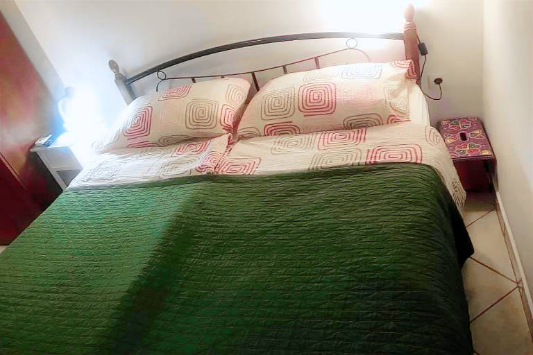 Rental apartment with patio & barbecue | Pet-friendly — photo 5