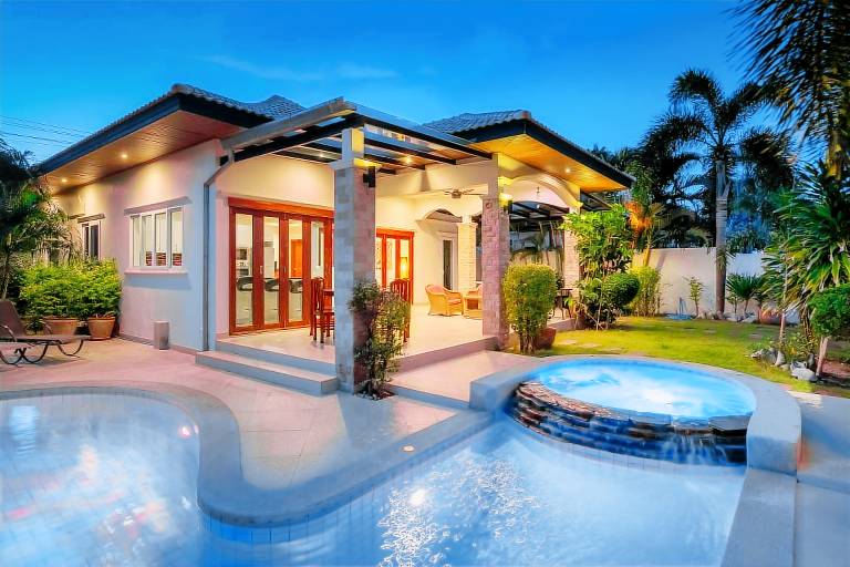 Villa Hin Lek Fai