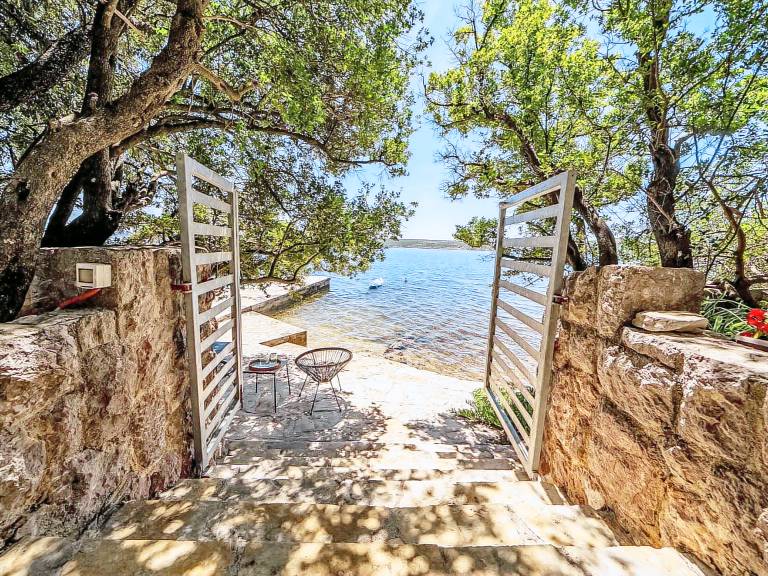Ferienhaus in Posedarje, Vinjerac, Kroatien f&uuml;r max. 4 Personen