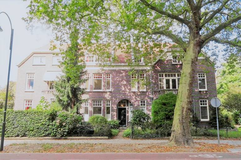 Bed & Breakfast  Eindhoven