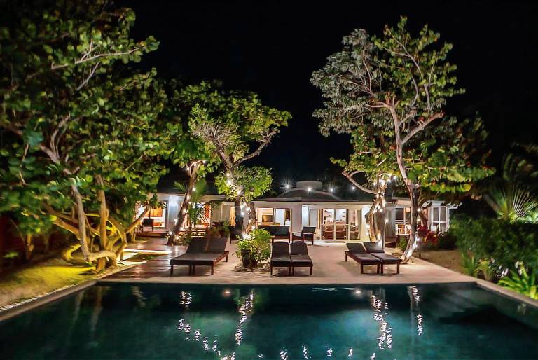 House Placencia