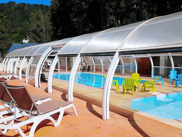 Child-friendly pleasant chalet with terrace & heated pool | Pets allowed — photo 2