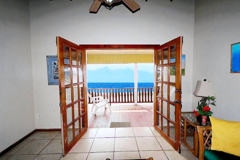 House  Utila