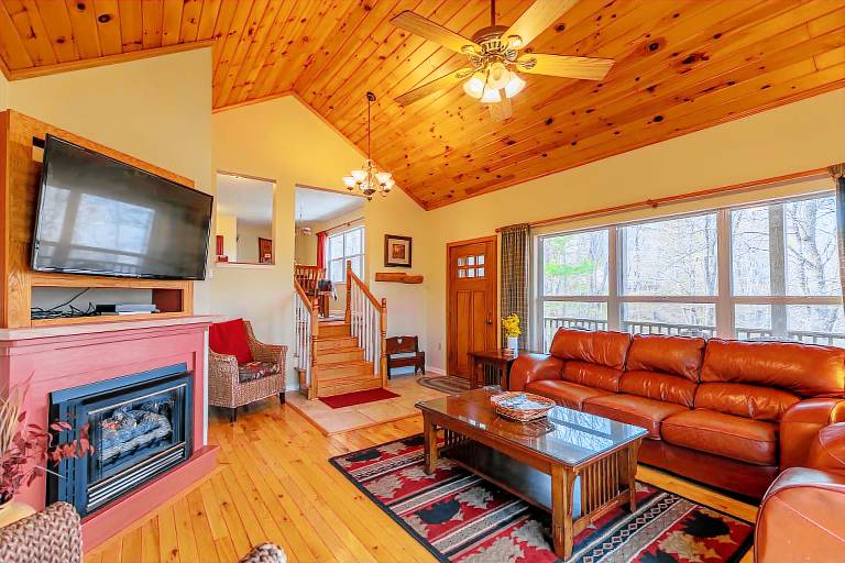 A Treetop Escape: All Nights $199! App Ski Mtn home with spacious decks! — photo 5