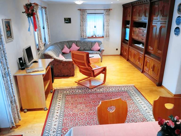 Apartment with yard, terrace & BBQ | Nature view — photo 4