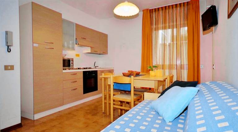 Family-friendly charming rental apartment | City view | Pet-friendly — photo 2