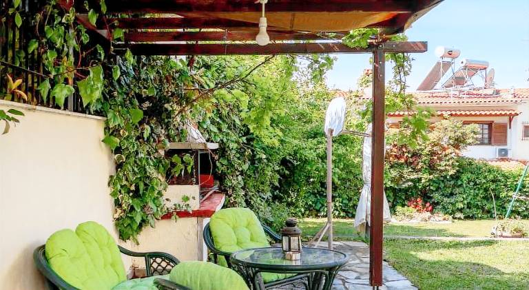 Holiday apartment with barbeque, terrace & yard | Perfect for remote work — photo 3