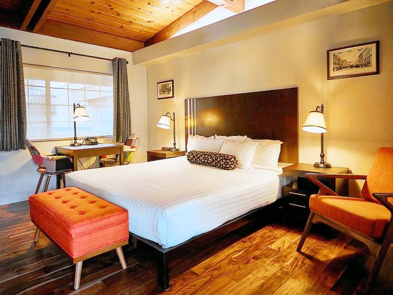 Timbers Inn — photo 2