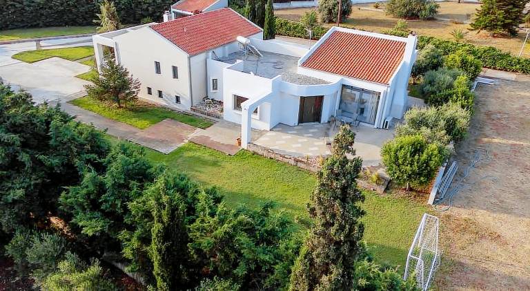 Fully equipped villa with yard, terrace & barbecue | Pets are welcome in Kos