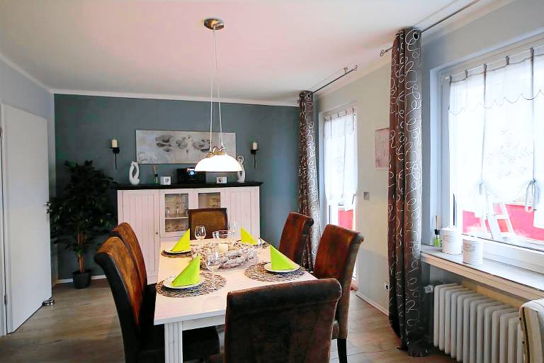 House with patio, garden & BBQ | Garden view — photo 3