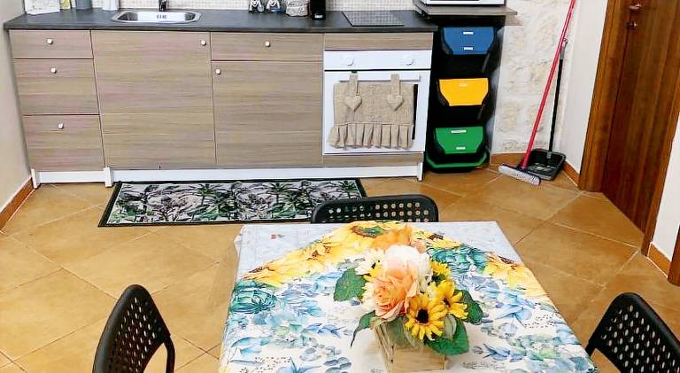 Rental apartment with 2 rooms for 5 persons — photo 3