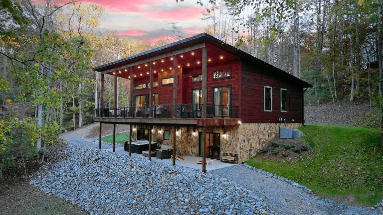 Cabin  Morganton