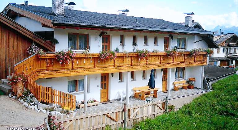 Apartment with grill, garden & patio in Rio di Pusteria
