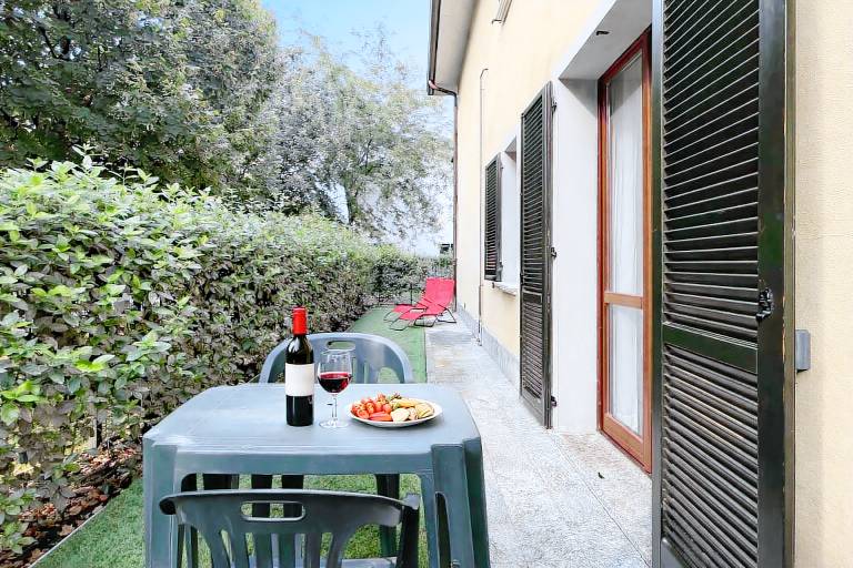 Children-friendly rental apartment with garden | Mountain view | Close to the beach | Dogs allowed — photo 3