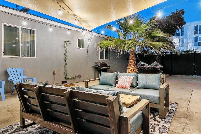 House Van Nuys