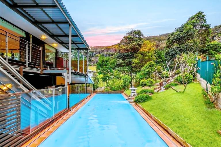 House Boomerang Beach