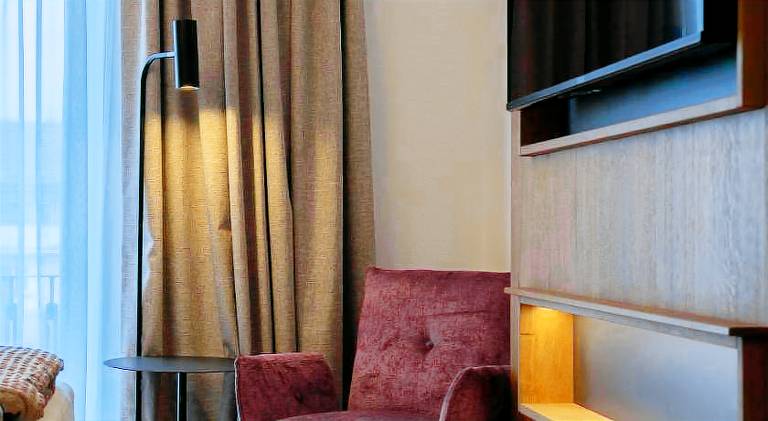 Zenger Hotel — photo 4