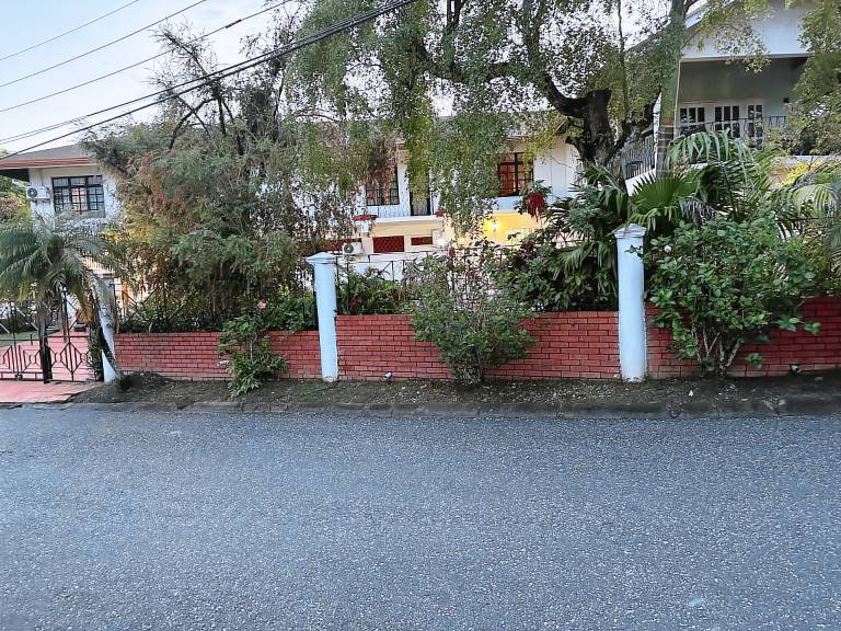 House  Chase Village