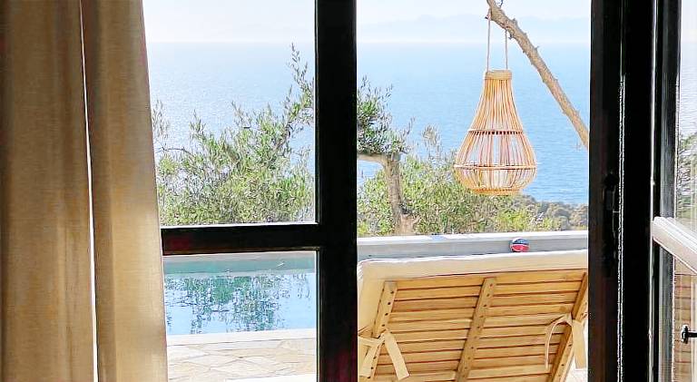 Rental apartment with private pool, garden & patio | Perfect for remote work | Dogs allowed — photo 3