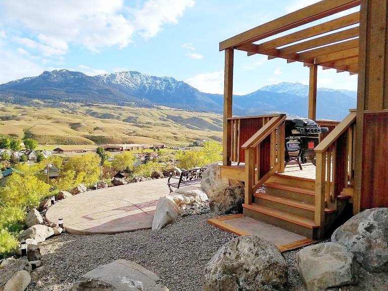 Cabin Gardiner