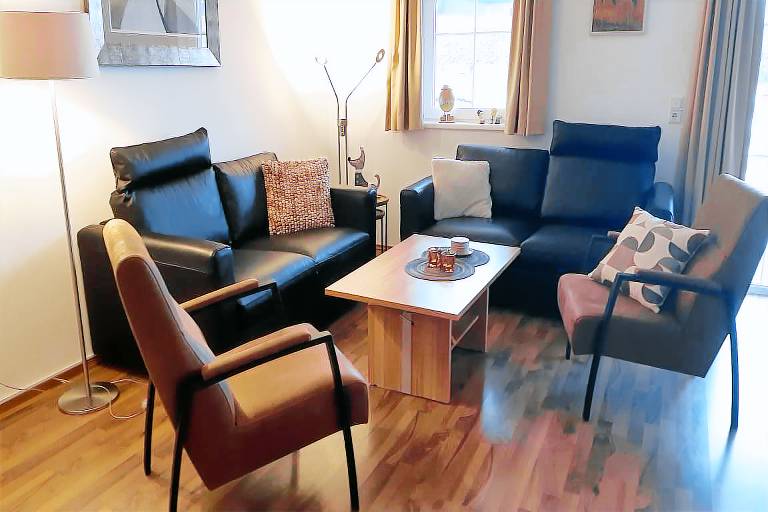 Holiday apartment with patio | Mountain view | Pets allowed — photo 2