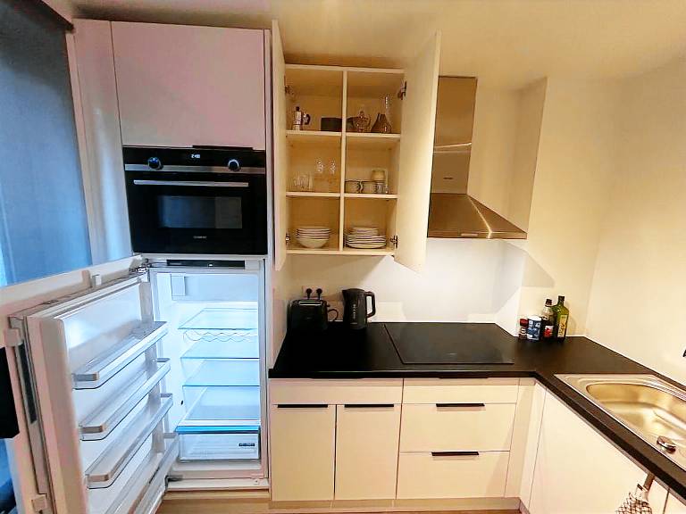 Rental apartment | Near Cathedral of St. Michael and St. Gudula | Dogs allowed — photo 5