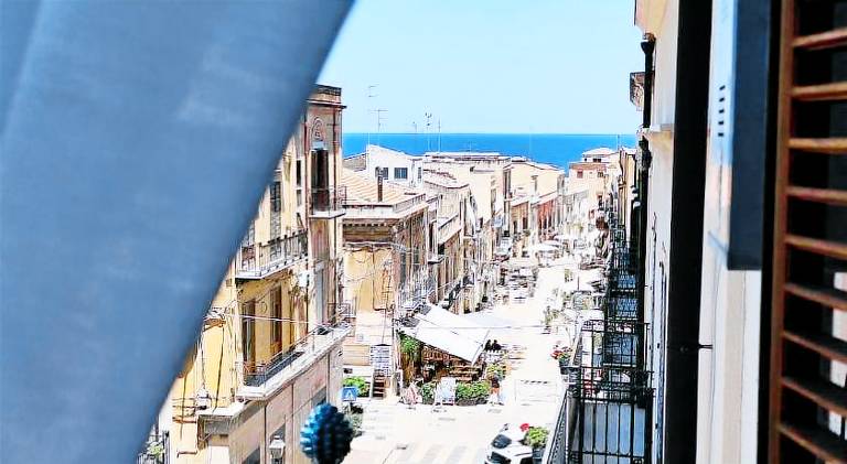 Disiu Apartment con Jacuzzi in centro a Castellammare del Golfo in Castellammare del Golfo