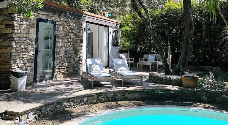 Villa with yard, private pool & terrace — photo 4